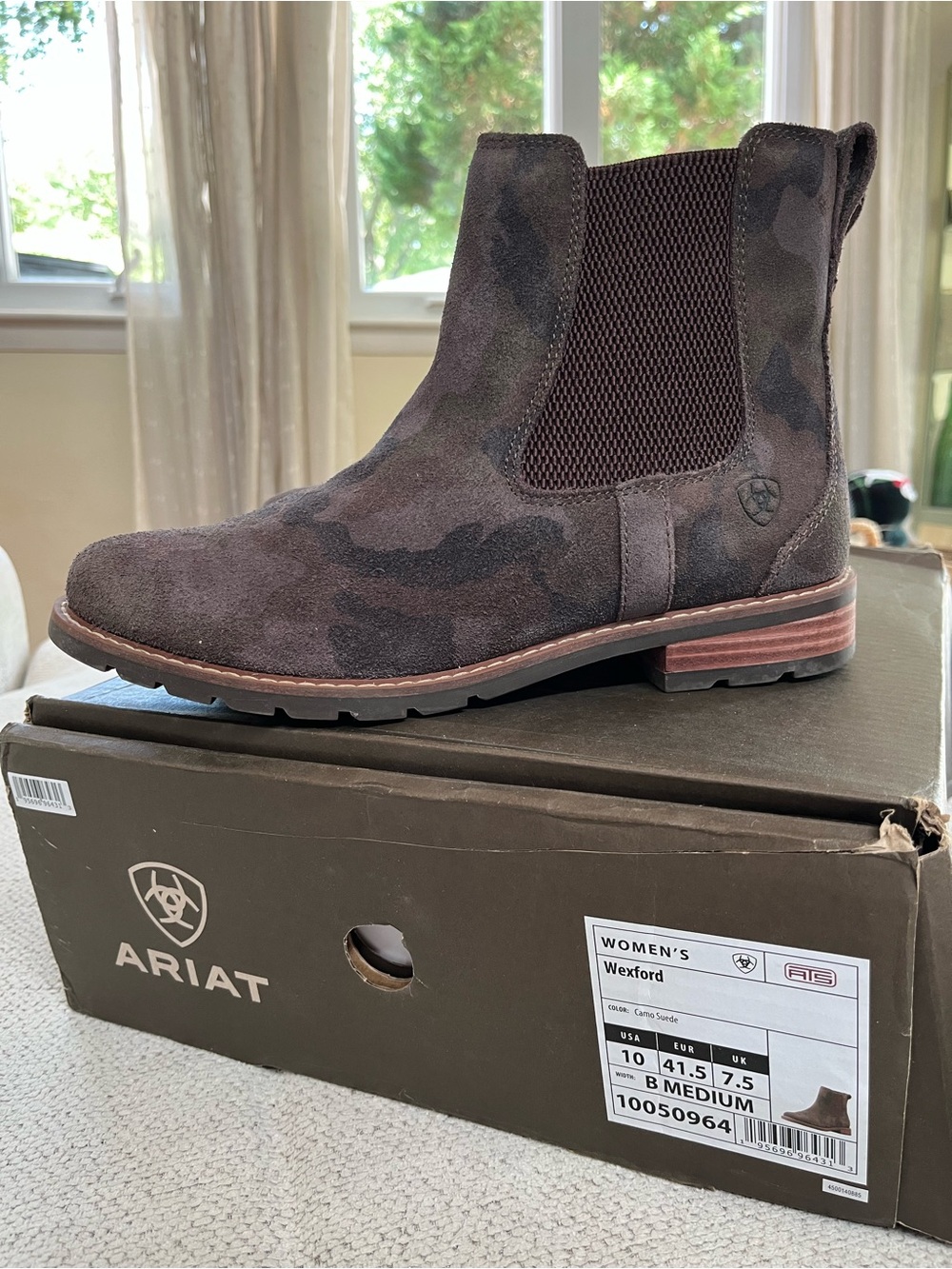 Ariat Women's Chelsea Boot in Dark Brown Camo Suede US10